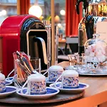 Le Gervais & Handwritten Collection Отель 4*
