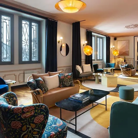 Hotel Le Gervais & Handwritten Collection