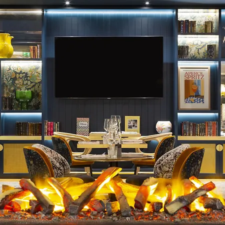 Hotel Le Gervais & Handwritten Collection