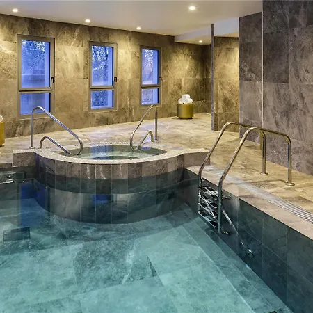Le Gervais & Handwritten Collection Hotel 4*