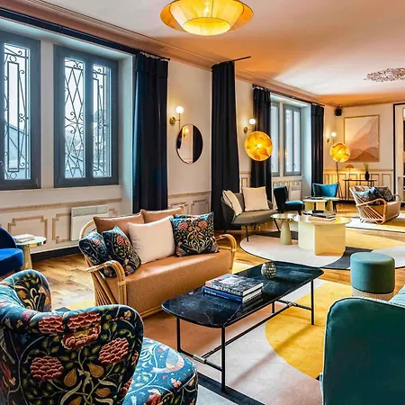 Hotel Le Gervais & Handwritten Collection